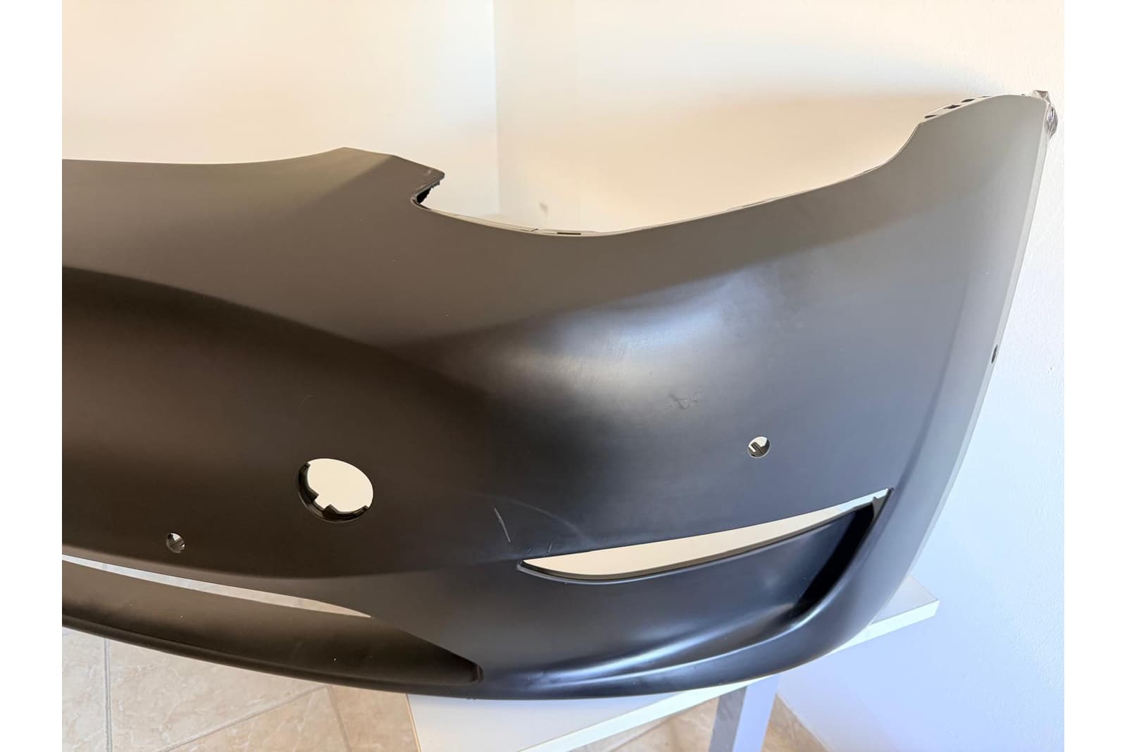 Para-Choques Frontal Model Y (2020-2022) com suportes de sensores de estacionamento — por pintar - vista 3